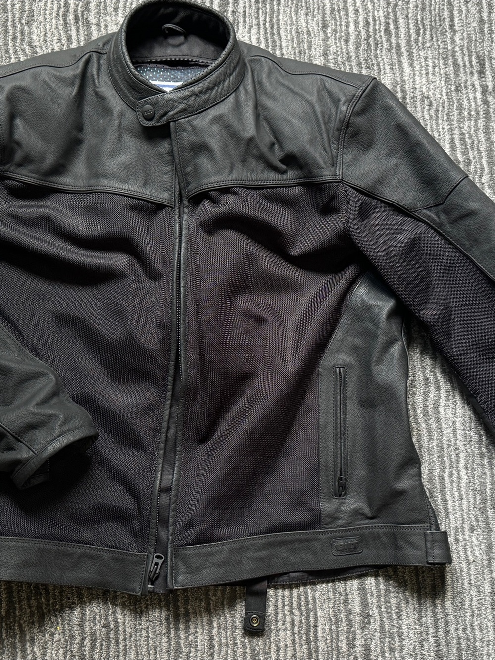 Men's Black moto Jacket - Leather & Textile. With protective pads